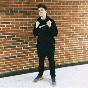 Meet your Posher, Johnny